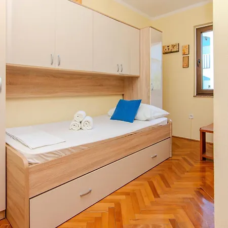Family Friendly House With A Parking Space Privlaka, Zadar - 23633 Feriehus *