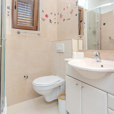 Family Friendly House With A Parking Space Privlaka, Zadar - 23633 * Privlaka (Zadar)